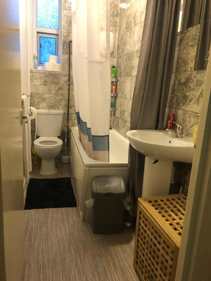 Oyo 94 Bricklane Studio Flats Hotel London Luaran gambar